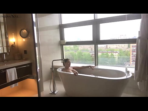❤️ 巨大的寶貝熱情地在浴室裡抽搐她的陰部 ❤️❌ 肛色情 在 zh-tw.pornokey.ru ❌